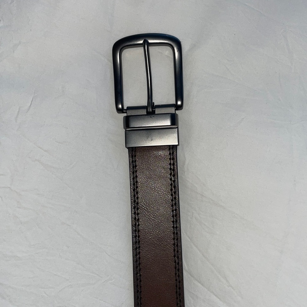 Reversible belt. Great condition.